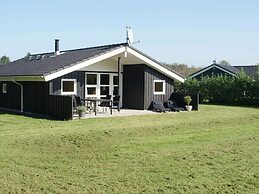 6 Person Holiday Home in Oksbol