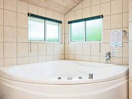 6 Person Holiday Home in Hemmet-by Traum