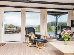 Seaside Retreat With Swing - By Traum Ferienwohnungen