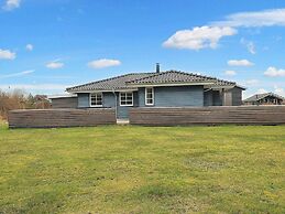 6 Person Holiday Home in Brovst-by Traum