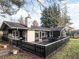 8 Person Holiday Home in Hals-by Traum