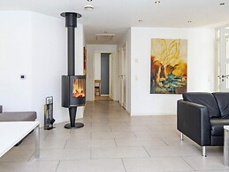 14 Person Holiday Home in Grenaa-by Traum