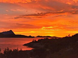 6 Person Holiday Home in Rebbenes