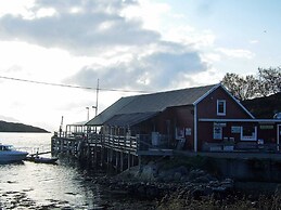 6 Person Holiday Home in Rebbenes