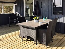 5 Person Holiday Home in Blavand-by Traum