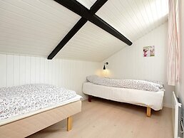 5 Person Holiday Home in Blavand-by Traum