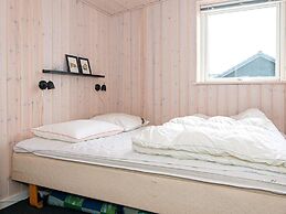 6 Person Holiday Home in Ebeltoft-by Traum