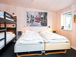 6 Person Holiday Home in Ebeltoft-by Traum