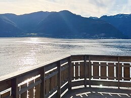 6 Person Holiday Home in Leikanger