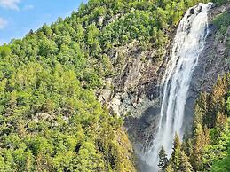 6 Person Holiday Home in Leikanger