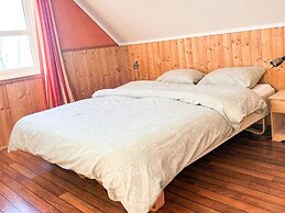 6 Person Holiday Home in Leikanger