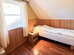 6 Person Holiday Home in Leikanger