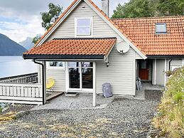 6 Person Holiday Home in Leikanger