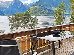 6 Person Holiday Home in Leikanger