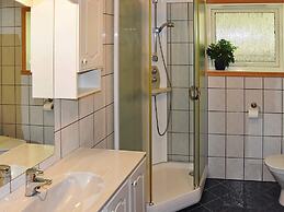 6 Person Holiday Home in Leikanger