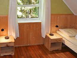 6 Person Holiday Home in Leikanger