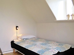 Delicate Holiday Home in Harboøre near Sea