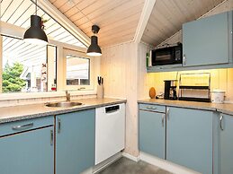 6 Person Holiday Home in Vaeggerlose