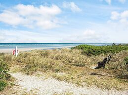 6 Person Holiday Home in Glesborg-by Traum