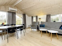 6 Person Holiday Home in Vaeggerlose-by Traum