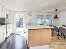 10 Person Holiday Home in Vestervig-by Traum