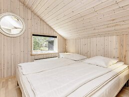 6 Person Holiday Home in Jerup