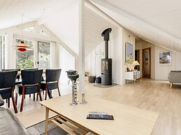 6 Person Holiday Home in Jerup