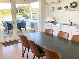 6 Person Holiday Home in Hemmet-by Traum