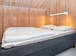 6 Person Holiday Home in Ebeltoft-by Traum