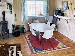 6 Person Holiday Home in Vaeggerlose