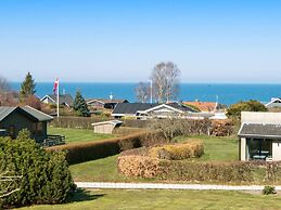 6 Person Holiday Home in Allingabro-by Traum