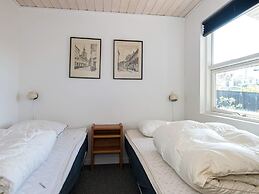 6 Person Holiday Home in Allingabro-by Traum