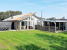 12 Person Holiday Home in Vinderup-by Traum