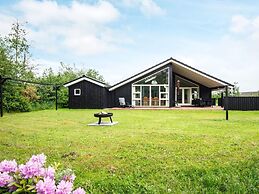 8 Person Holiday Home in Brovst