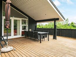 8 Person Holiday Home in Brovst