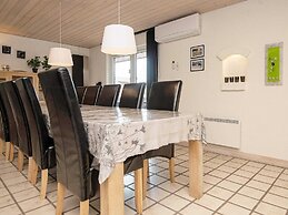 9 Person Holiday Home in Blavand