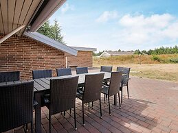 9 Person Holiday Home in Blavand