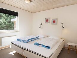 9 Person Holiday Home in Blavand