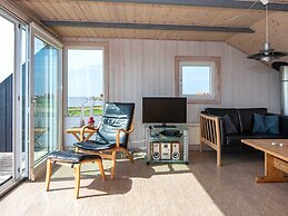 8 Person Holiday Home in Hemmet-by Traum