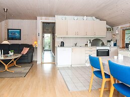 6 Person Holiday Home in Hemmet