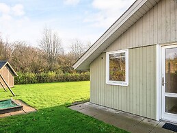 6 Person Holiday Home in Hemmet