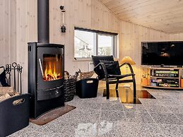 Lively Holiday Home in Ålbæk near Sea