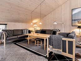 Lively Holiday Home in Ålbæk near Sea