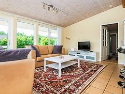 6 Person Holiday Home in Hovborg-by Traum