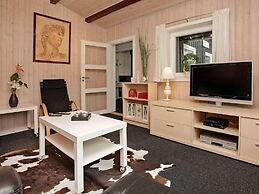 6 Person Holiday Home in Blavand