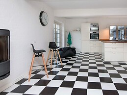 Luxurious Holiday Home in Jutland with Hot Tub