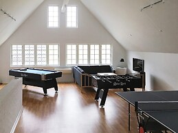 Luxurious Holiday Home in Jutland with Hot Tub