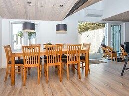 10 Person Holiday Home in Harboore-by Traum