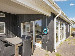 10 Person Holiday Home in Harboore-by Traum