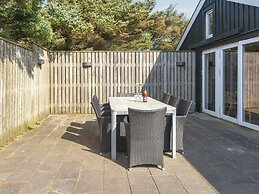 10 Person Holiday Home in Harboore-by Traum